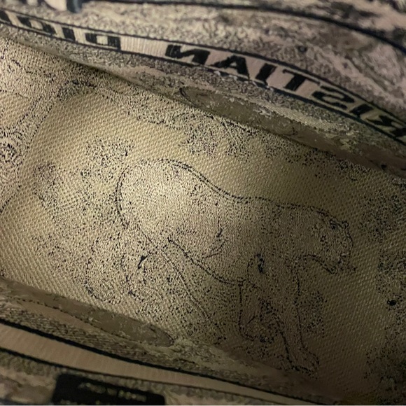 139 Pre Owned Auth CHN DIOR 3D Embroidered Dioriviera Tote Bag Blue 50.MA.0262 - Picture 3 of 9